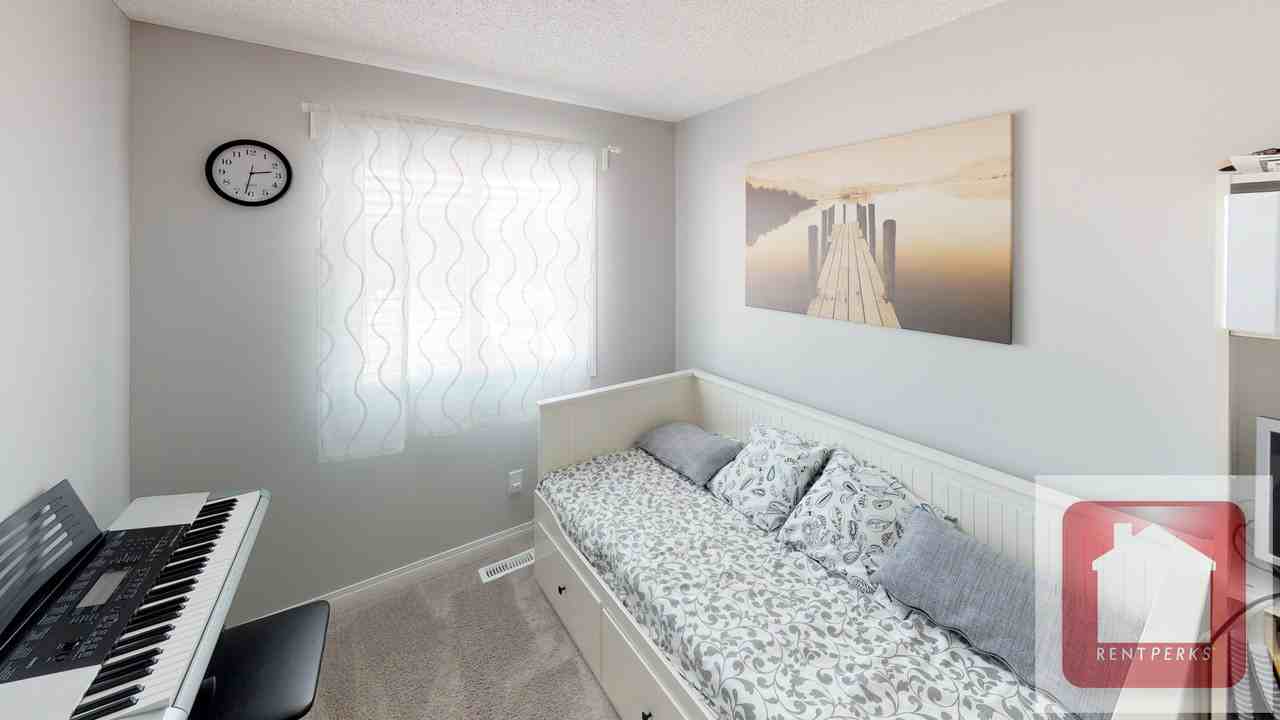 451 Cranford Park - Photo 3 of 11