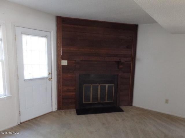 103 Palace Circle - Photo 2 of 6