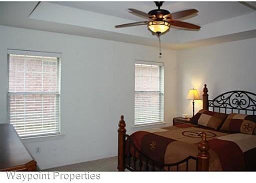 2311 Carnation Ct - Photo 3 of 11