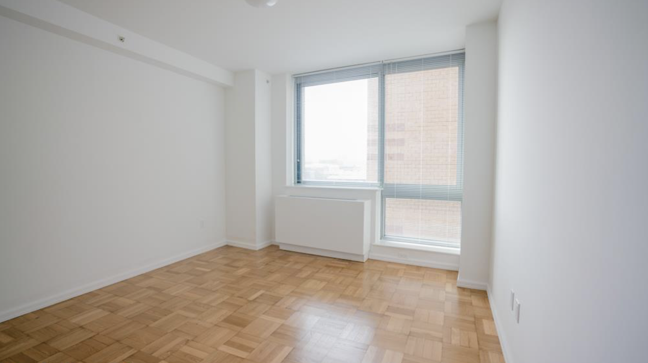 W 37th St & 10th Ave #6J - Photo 3 of 5