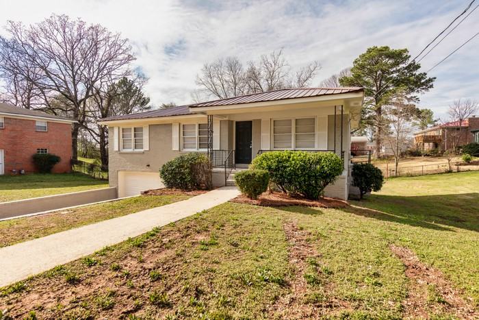 3134 Wenonah Rd SW - Photo 2 of 32