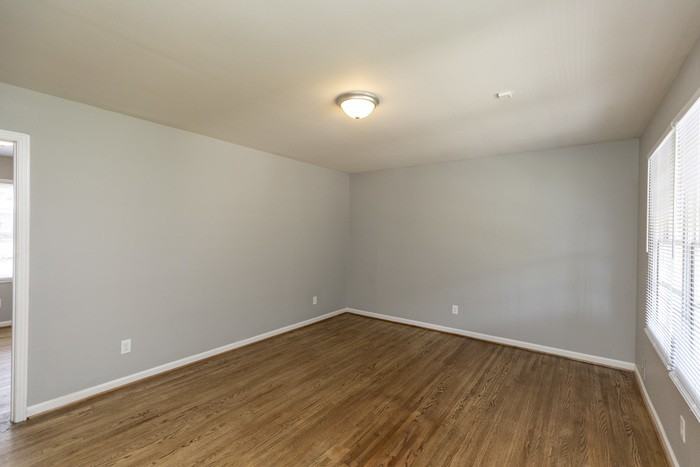 3134 Wenonah Rd SW - Photo 3 of 32