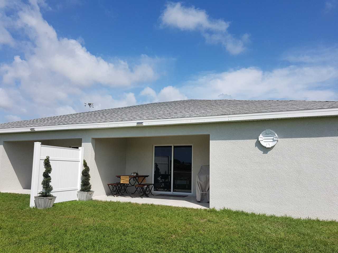 1426 SW 7th Ct - Photo 3 of 19