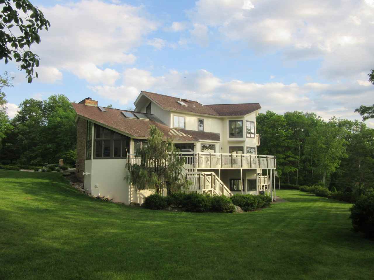 31 Hilltop Rd - Photo 3 of 25