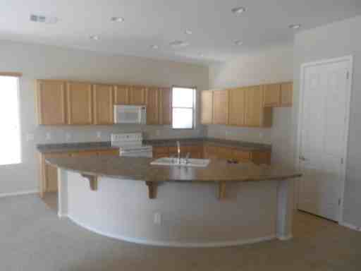 4284 E Blue Spruce Ln - Photo 3 of 19