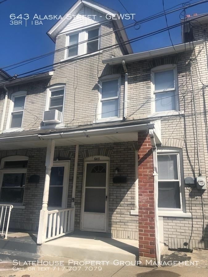 643 Alaska St, Bethlehem, PA 18015 3 Bedroom Apartment for 1,200/month