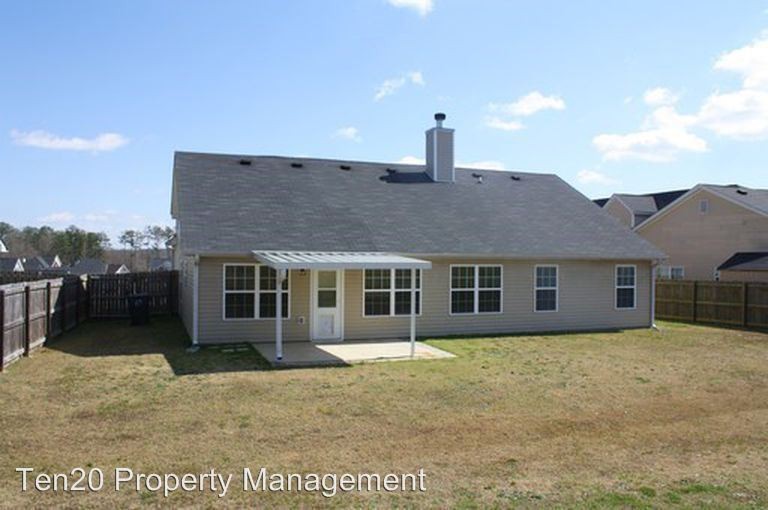 22 Oakwood Dr - Photo 3 of 19