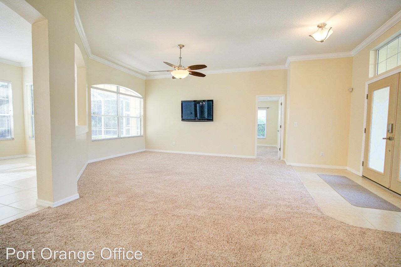 1730 Creekwater Blvd - Photo 3 of 27