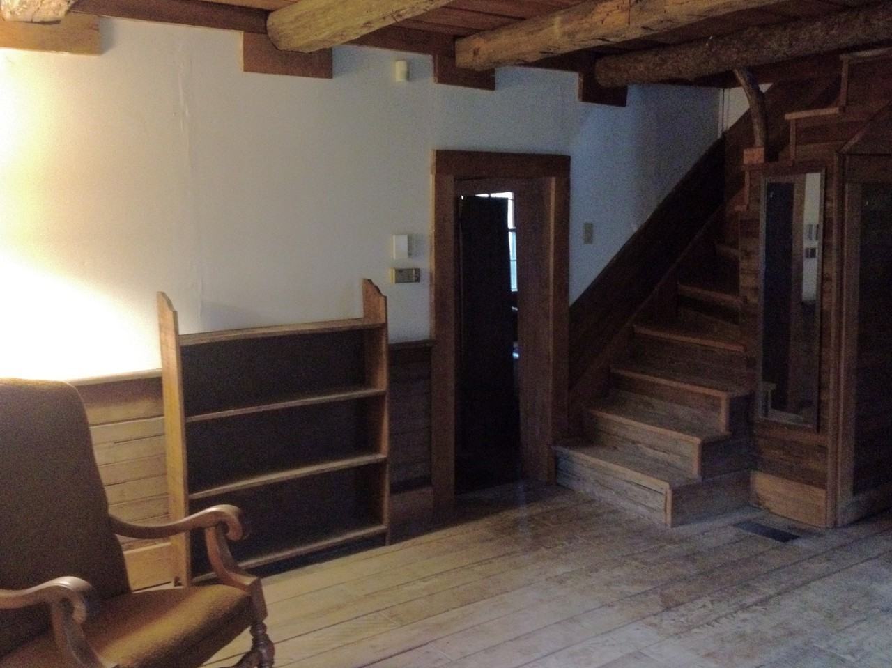 1056 Old Bridgeport Rd - Photo 7 of 14