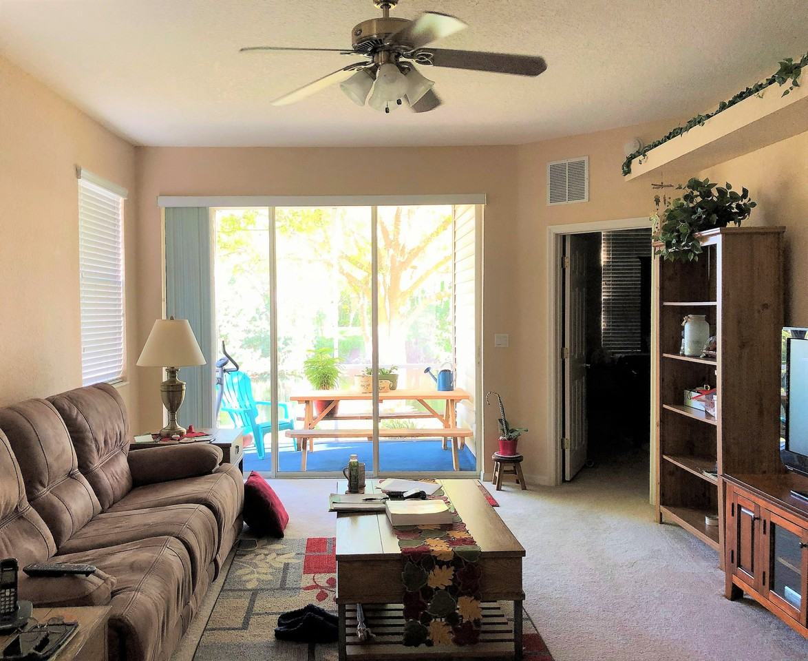 1910 Hammocks Ave - Photo 3 of 15