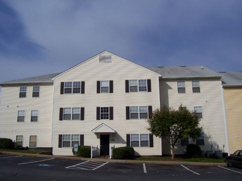 200 Duke St - Photo 2 of 13