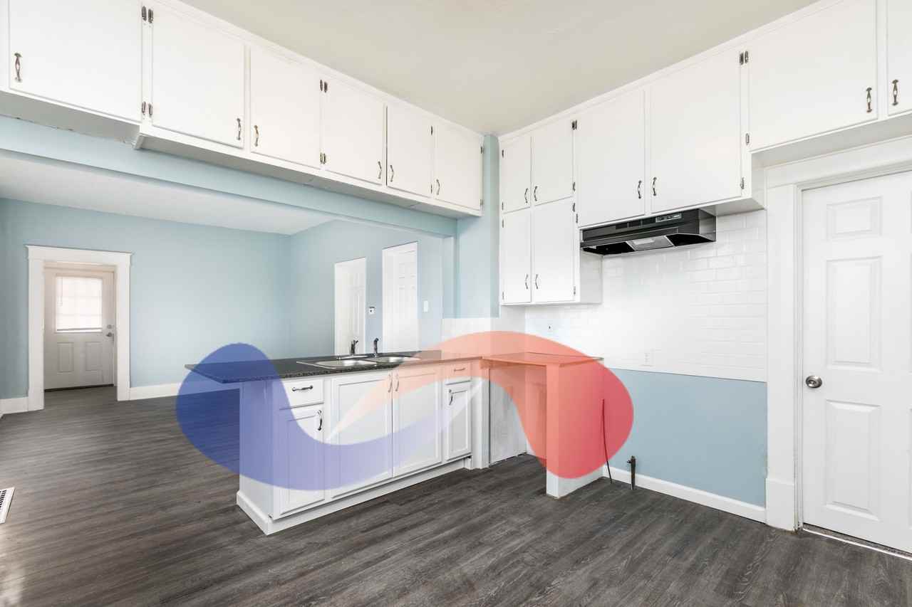 5835 NE Dexter Ave - Photo 2 of 11