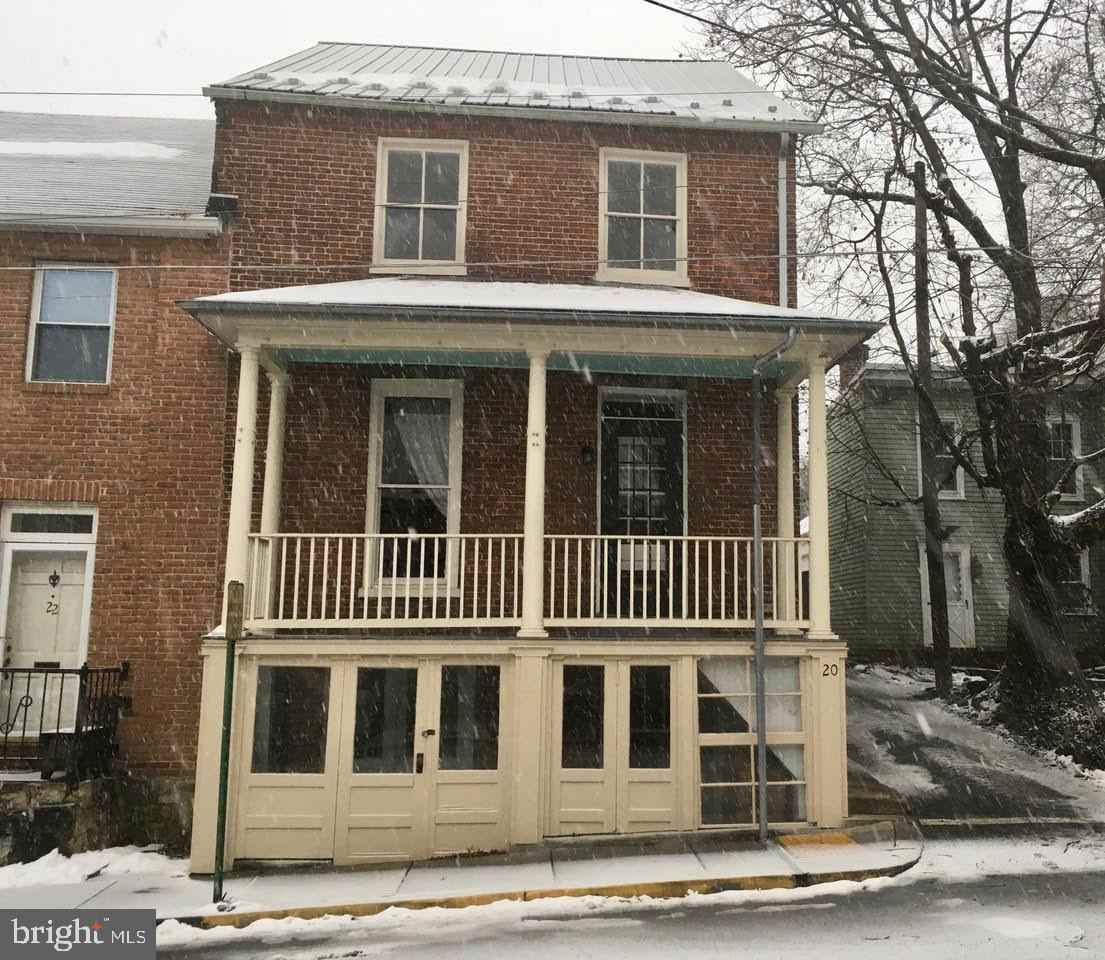 20 E Seminary St - Photo 3 of 27