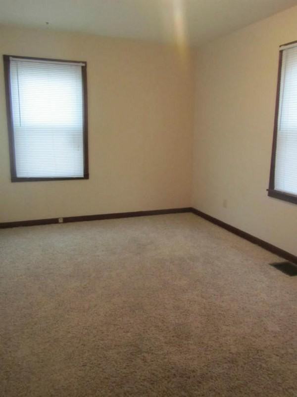 4102 Euclid Avenue - Photo 3 of 10