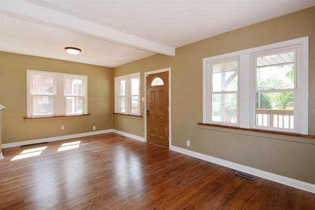 2204 121st Pl - Photo 2 of 10