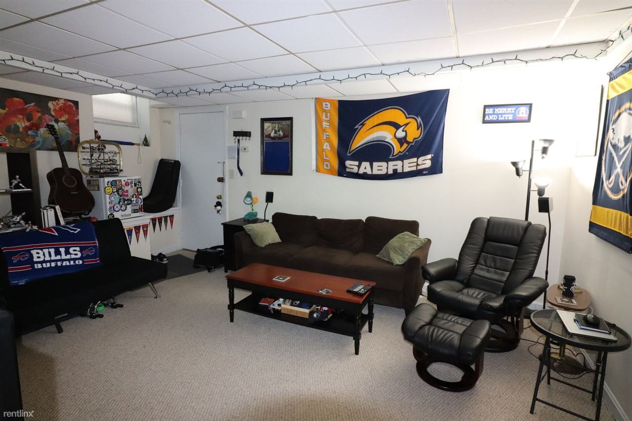 28 Park St - Photo 2 of 17