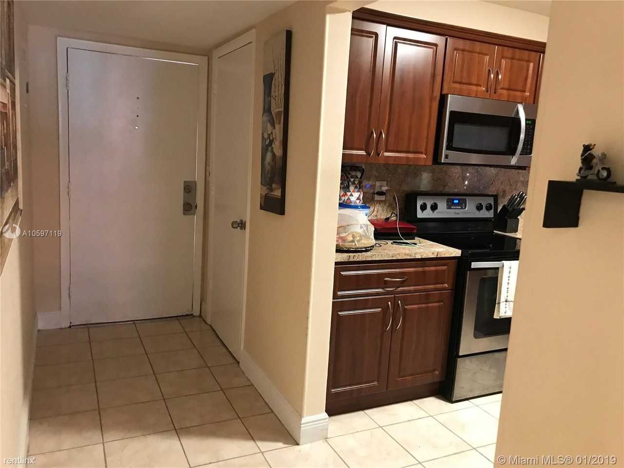 6125 W 20th Ave - Photo 2 of 8