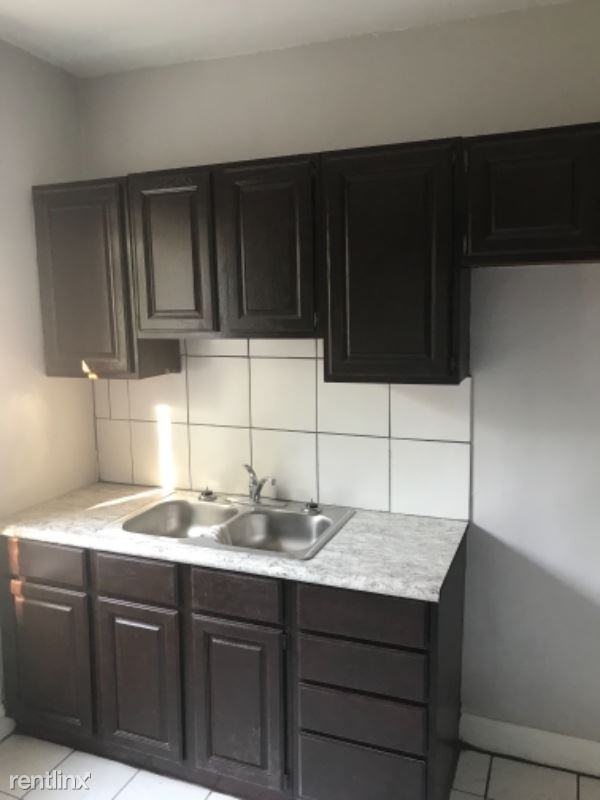 819 S 14th Ave - Photo 2 of 37
