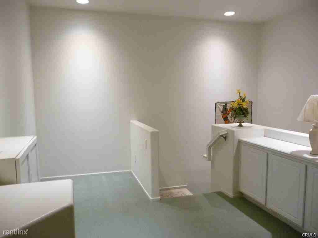 26 Daffodil - Photo 2 of 7