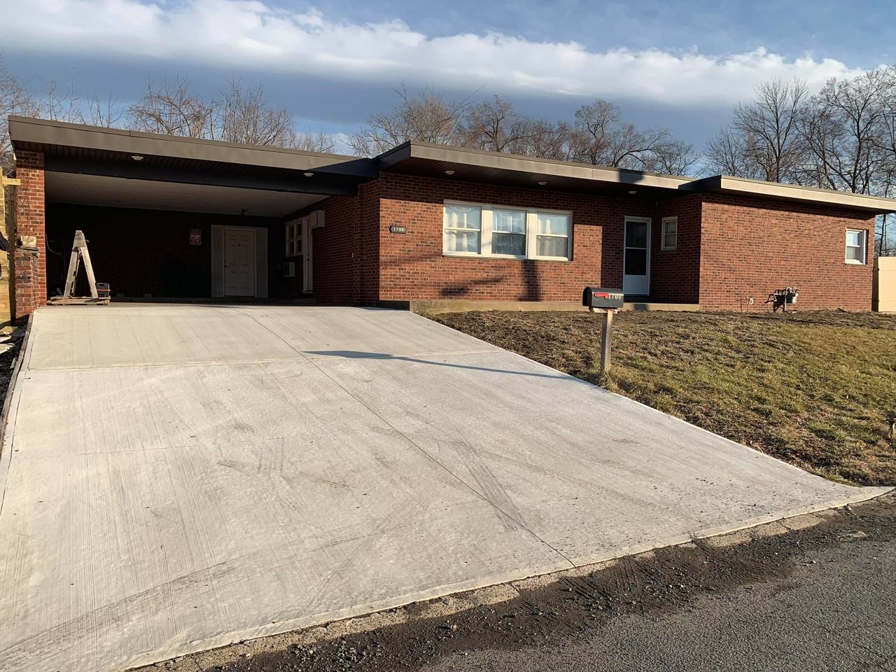 1700 4th St - Photo 2 of 24