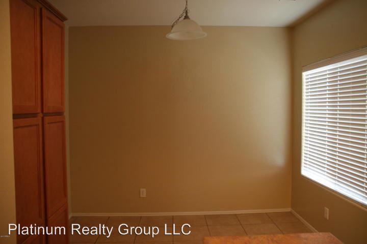 8420 W Lewis Ave - Photo 3 of 10