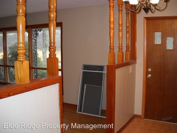 644 Murrell Rd - Photo 3 of 18