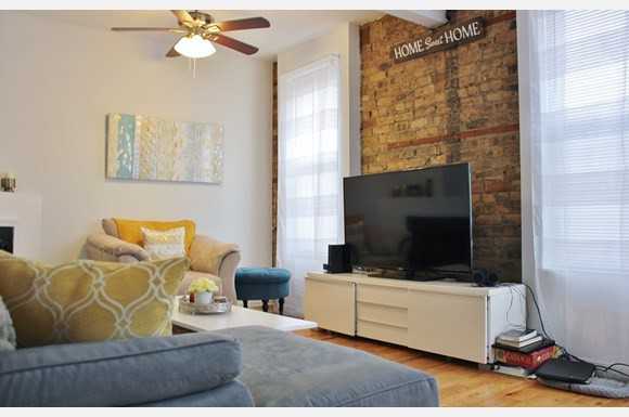 2047-49 N. Hoyne / 2057 W. Dickens - Photo 2 of 12