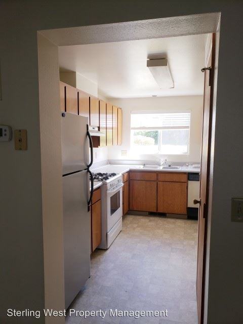327/329 Bessie St - Photo 3 of 11