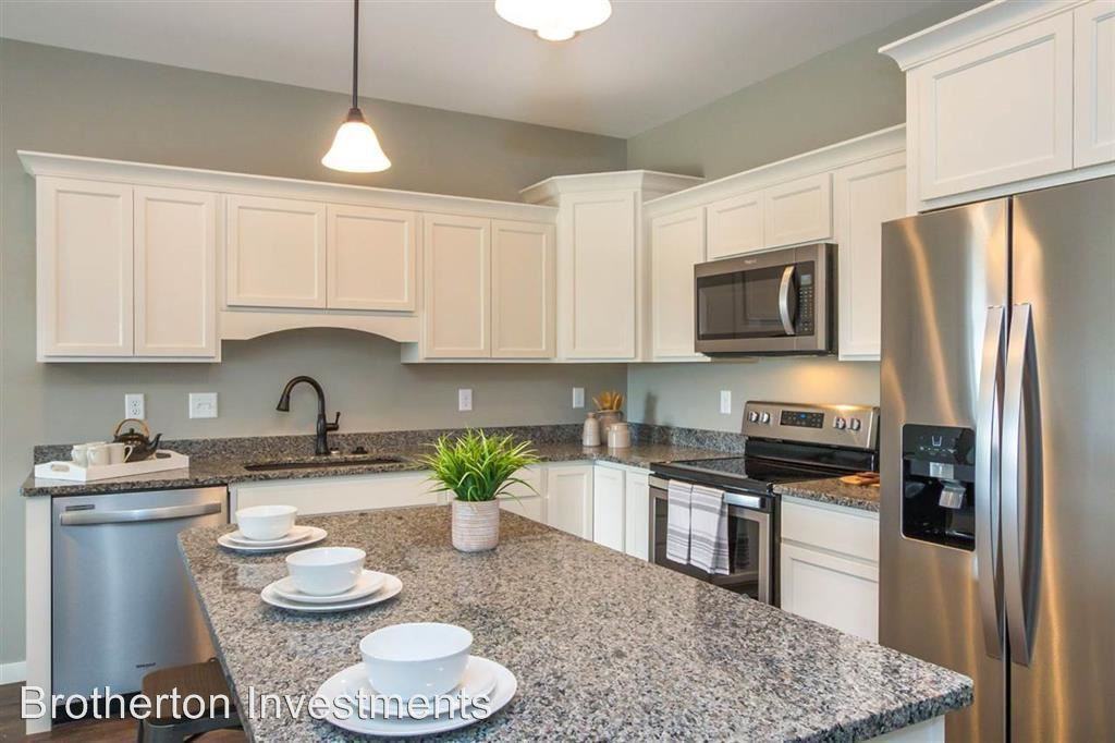 1127 Leann Circle - Photo 3 of 17