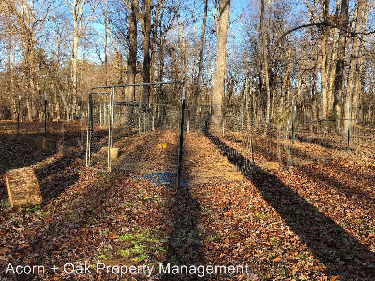 3108 Maple Ave - Photo 3 of 9