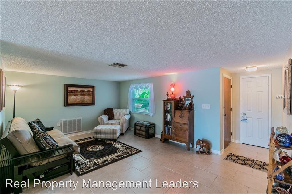 13717 Evelane Dr - Photo 2 of 14