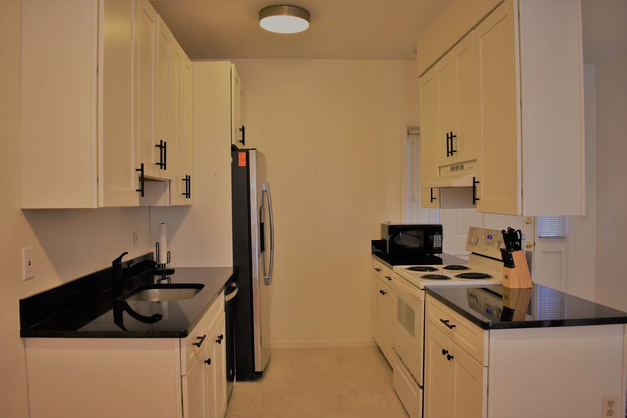 4202 Roland Ave #104 - Photo 3 of 15