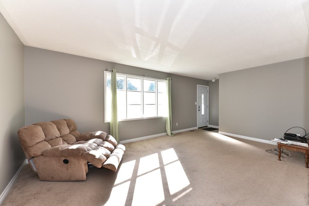 626 Mornington Ave - Photo 2 of 20