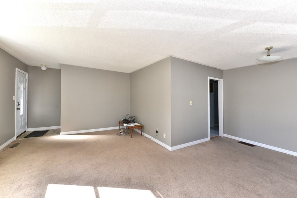 626 Mornington Ave - Photo 3 of 20