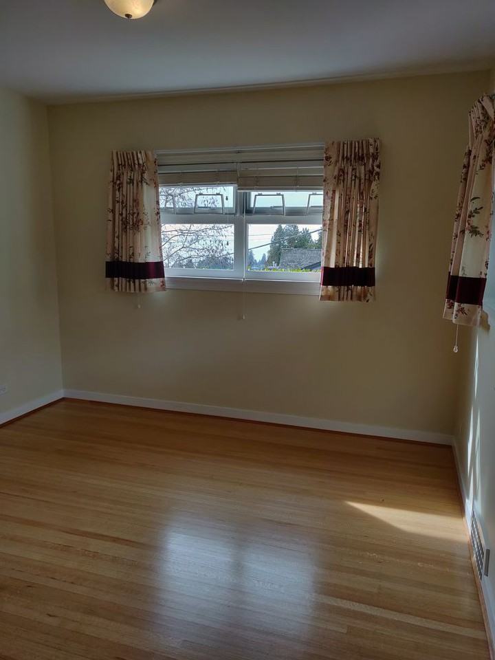 2296 Ottawa Ave - Photo 2 of 25