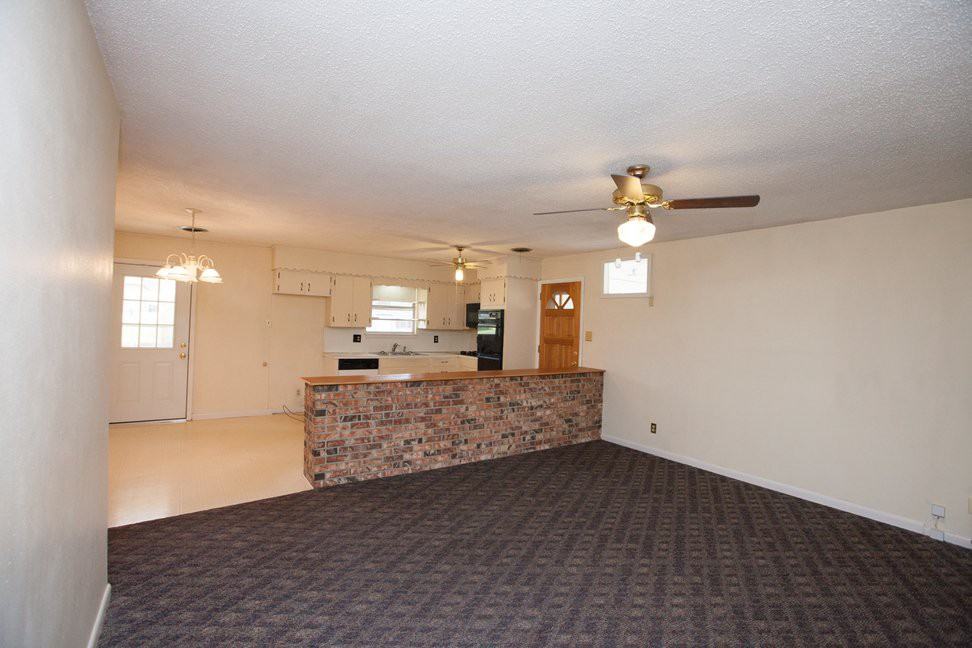 7513 Shady Grove Rd - Photo 3 of 8