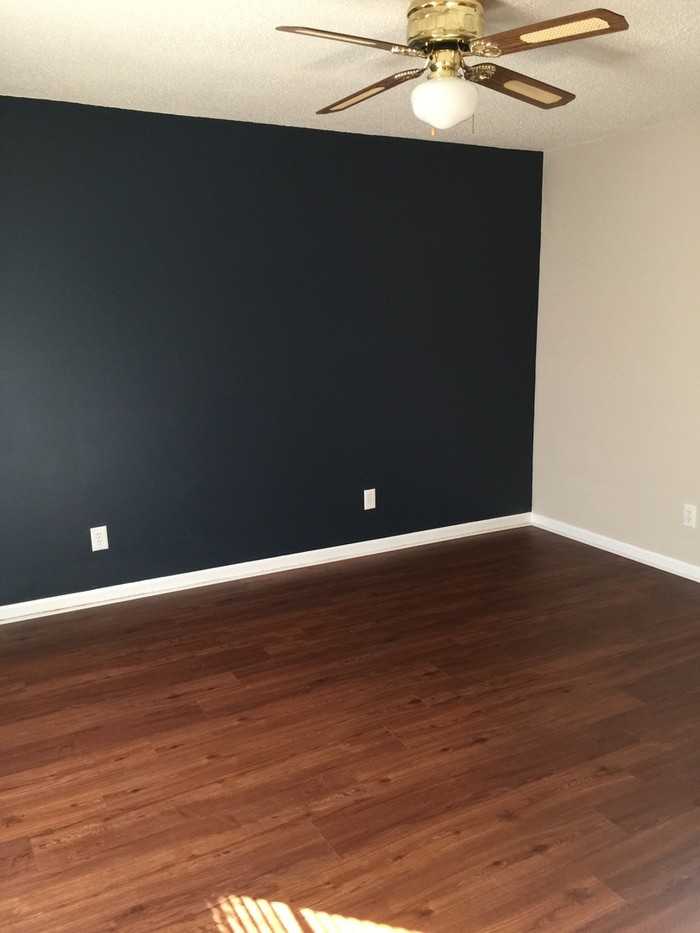 2609 White Oak Ln - Photo 2 of 5