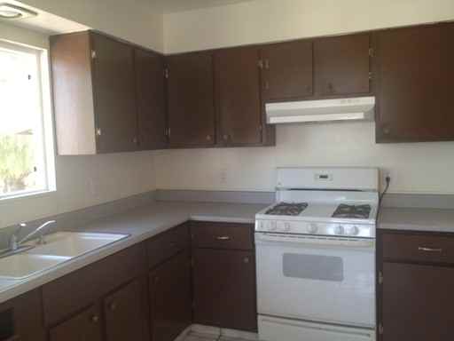 18130 Carroll St - Photo 2 of 7