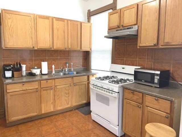 3008 N Kimball Ave #1 - Photo 2 of 11