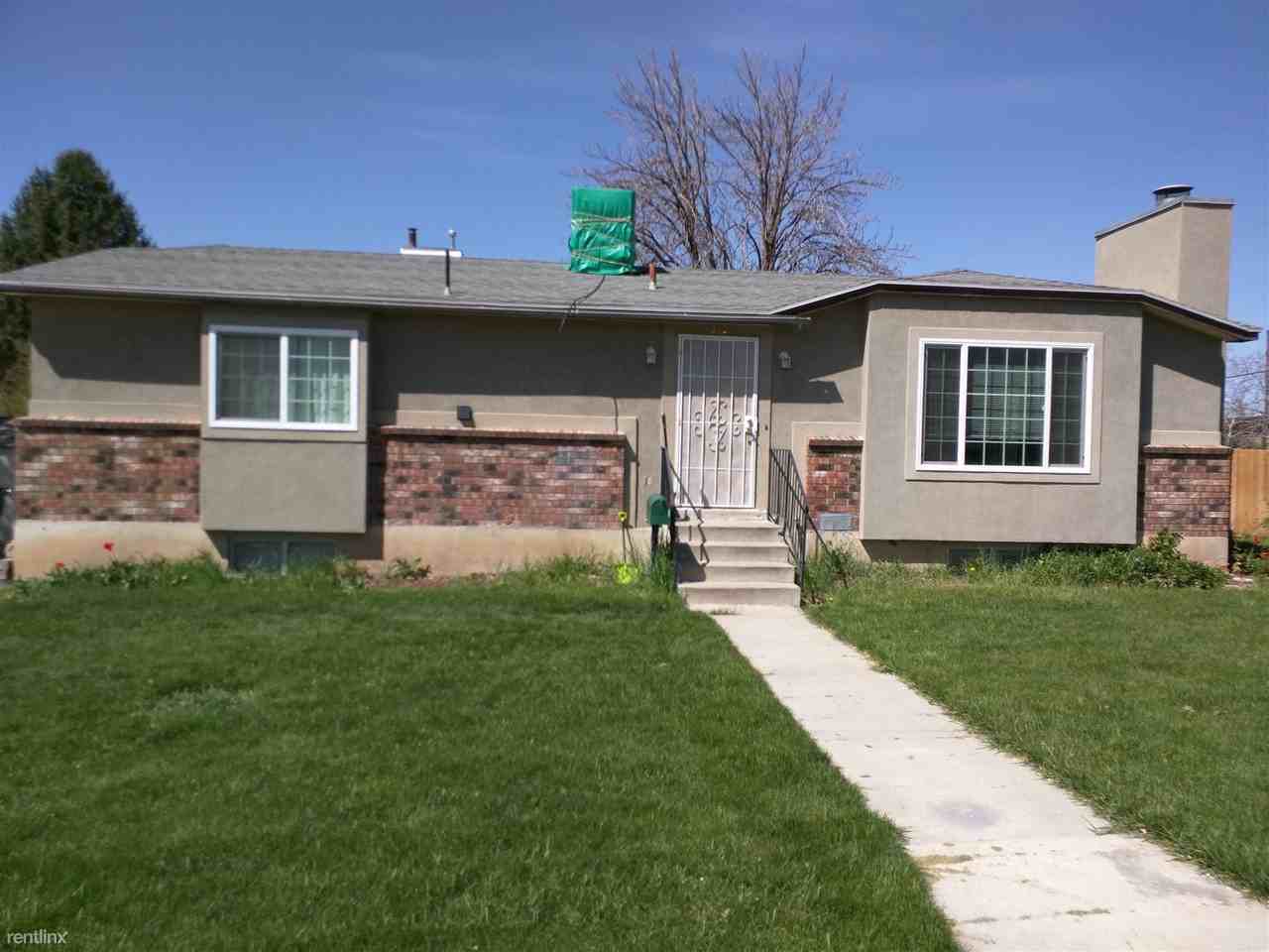 312 S 610 E St - Photo 2 of 22