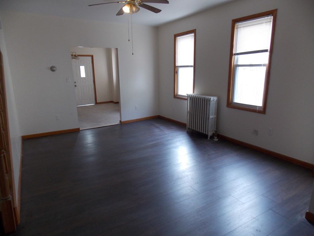 34 S Loveland Ave - Photo 2 of 7