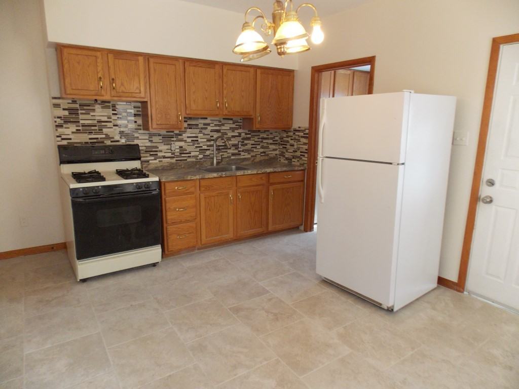 34 S Loveland Ave - Photo 3 of 7