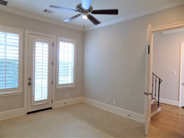 4506 Jackson St - Photo 3 of 21