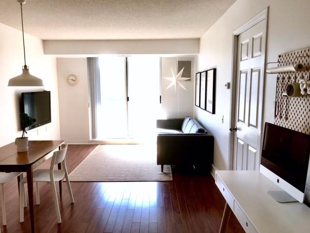 Chicago - Photo 3 of 39