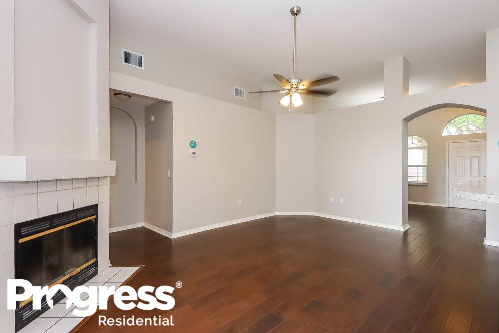 2014 Cattleman Dr - Photo 3 of 12