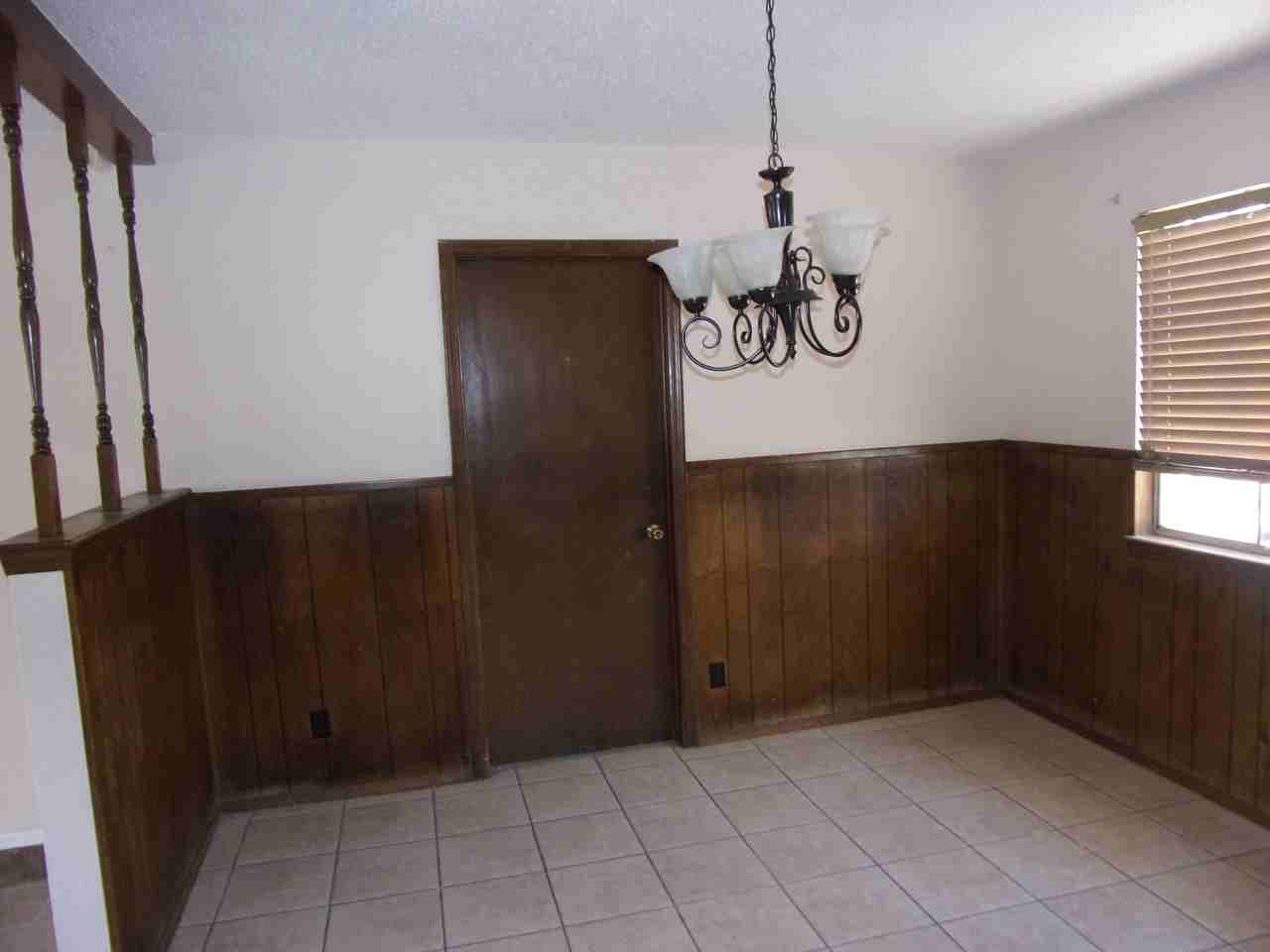 245 Caribe Cir - Photo 2 of 11