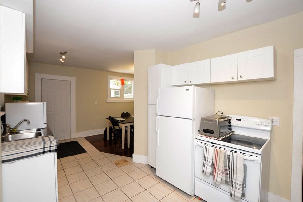 2331 Quebec St - Photo 3 of 10