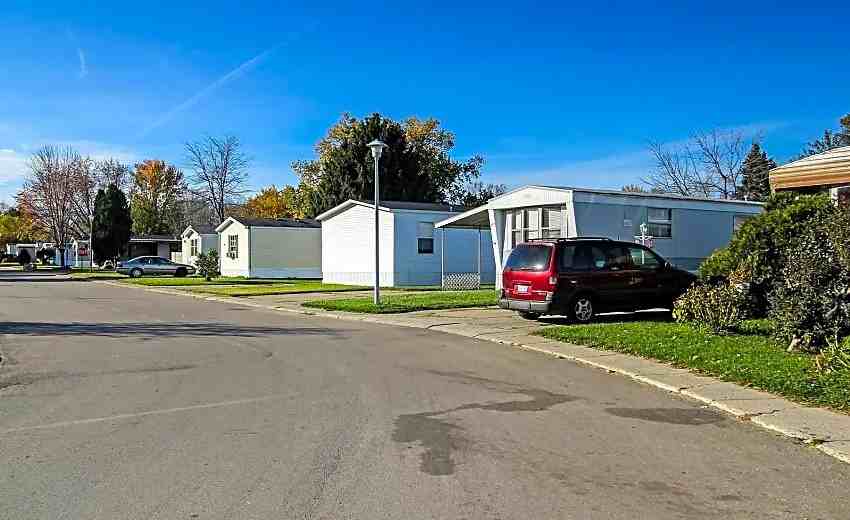 Delhi Manor-Holt - Photo 2 of 25