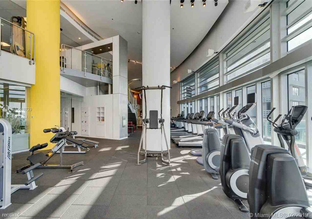 Flamingo South Beach - Photo 2 of 13