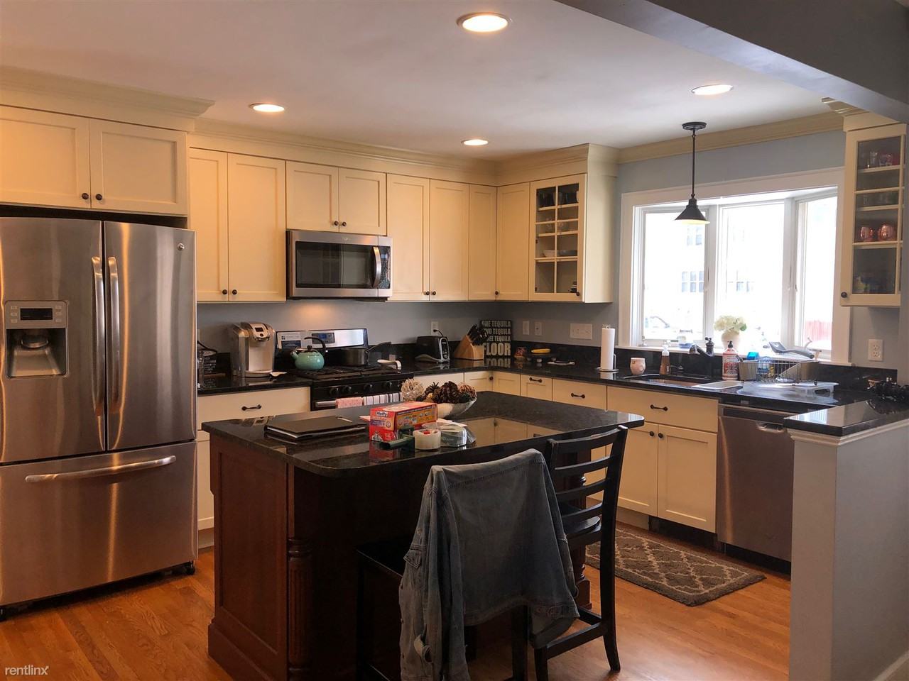 39 Irving St - Photo 3 of 16